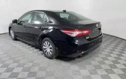 Toyota Camry Hybrid LE