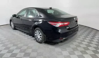 
									Toyota Camry Hybrid LE full								