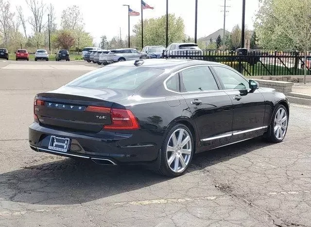 
								Volvo S90 T6 Inscription full									