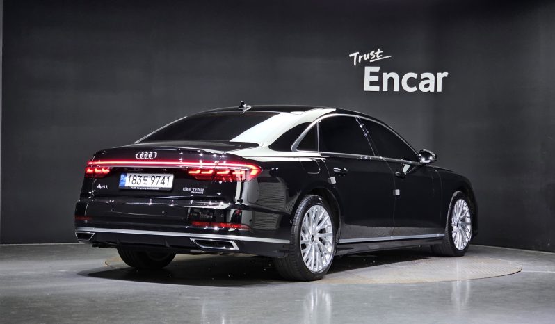 
								Audi A8 55 TFSI Quattro LWB full									