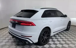 Audi SQ8 4.0T quattro Premium Plus