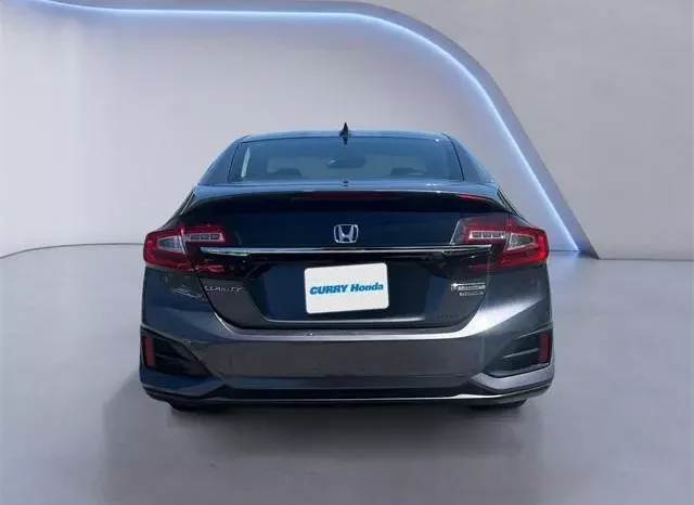 
								Honda Clarity Plug-In Hybrid Touring full									