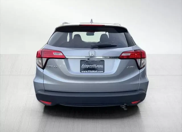 
								Honda HR-V EX-L full									