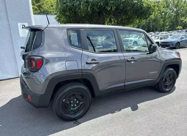 
								Jeep Renegade Sport full									