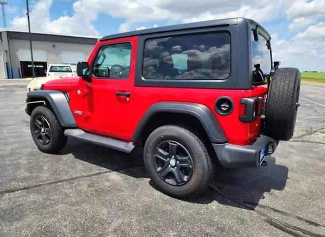 
								Jeep Wrangler Sport full									