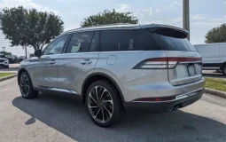 Lincoln Aviator Reserve AWD