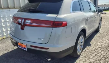 
									Lincoln MKT Standard full								