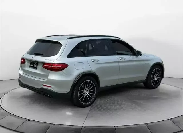 
								Mercedes-Benz AMG GLC 43 Base 4MATIC full									