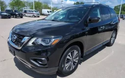 Nissan Pathfinder S