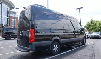 
									Mercedes-Benz Sprinter 2500 High Roof full								