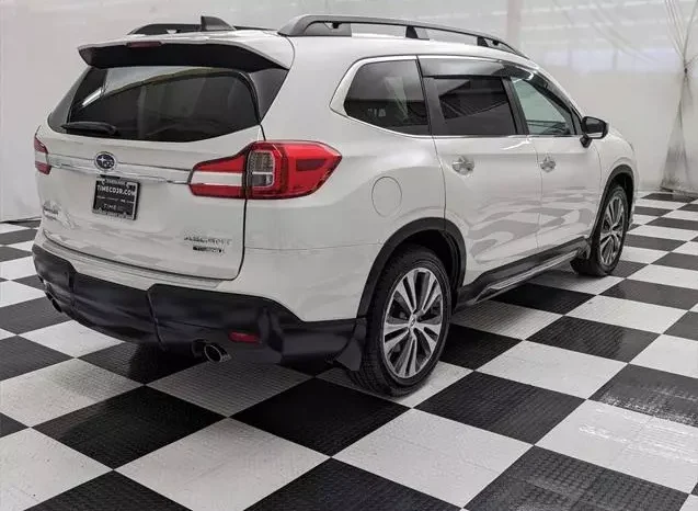 
								Subaru Ascent Touring 7-Passenger full									