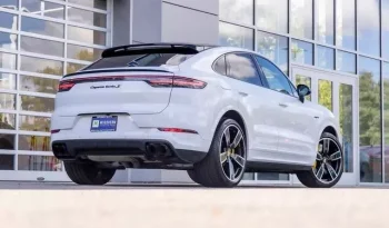 
									Porsche Cayenne E-Hybrid Coupe Turbo S full								