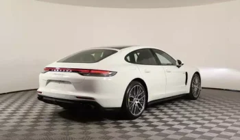 
									Porsche Panamera E-Hybrid 4S full								