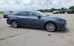 Toyota Avalon Hybrid Limited