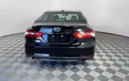 Toyota Camry Hybrid LE