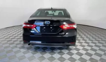 
									Toyota Camry Hybrid LE full								