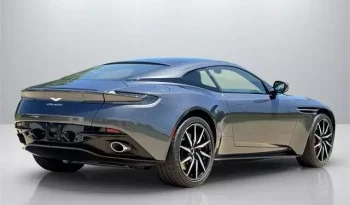 
									Aston Martin DB11 Shadow Edition full								