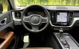 Volvo XC60 T5 Momentum