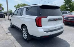 GMC Yukon XL AT4