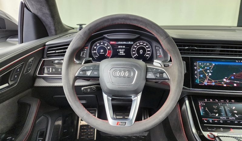 
								Audi RSQ8 4.0 TFSI Quattro full									