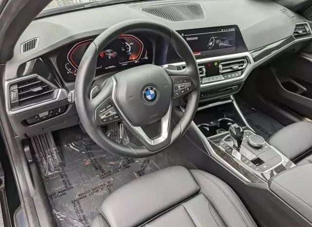 
								BMW 330i full									