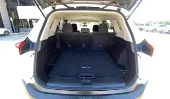 
									Nissan Rogue S full								