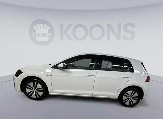 
								Volkswagen e-Golf SEL Premium full									