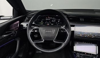 
									Audi e-tron 55 Quattro full								