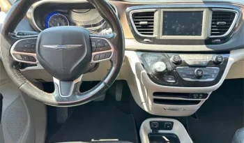 
									Chrysler Pacifica Touring L full								