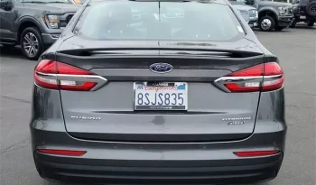 
									Ford Fusion Energi Titanium full								