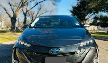 
									Toyota Prius Prime Limited full								