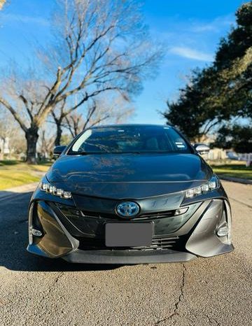 
								Toyota Prius Prime Limited full									