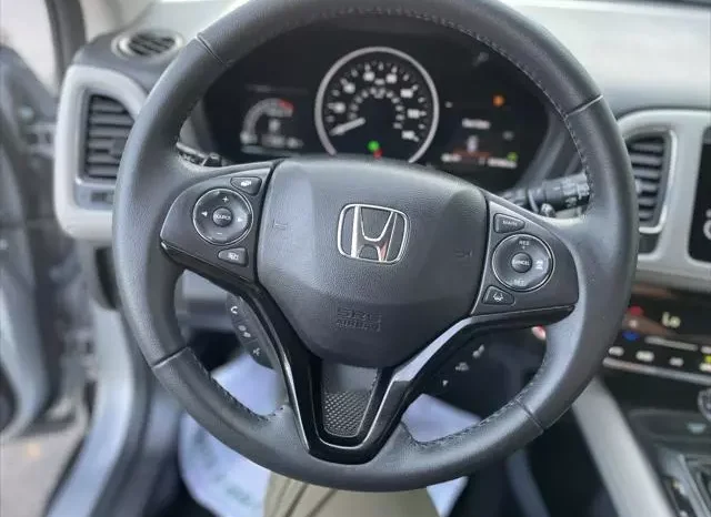 
								Honda HR-V EX-L full									