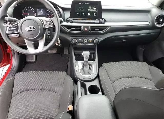 
								Kia Forte LXS full									