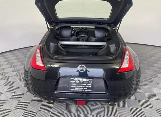 
								Nissan 370Z Sport Touring full									