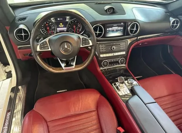 
								Mercedes-Benz SL 550 full									