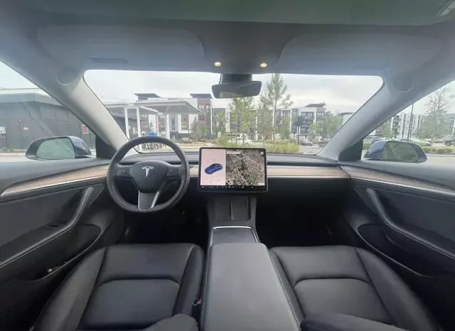 
								Tesla Model 3 Long Range full									