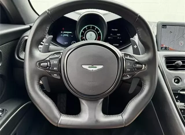 
								Aston Martin DBS Superleggera full									