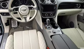 
									Bentley Bentayga Hybrid Base full								