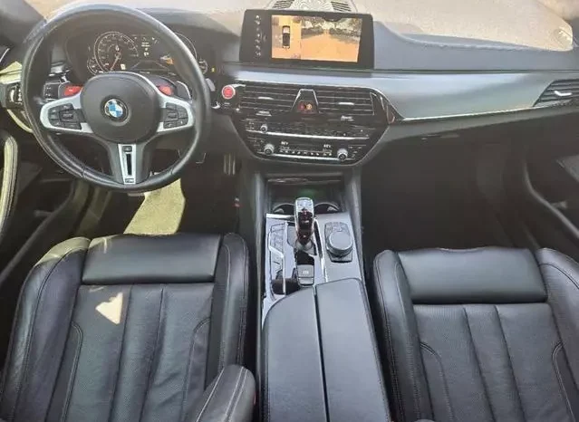 
								BMW M5 full									