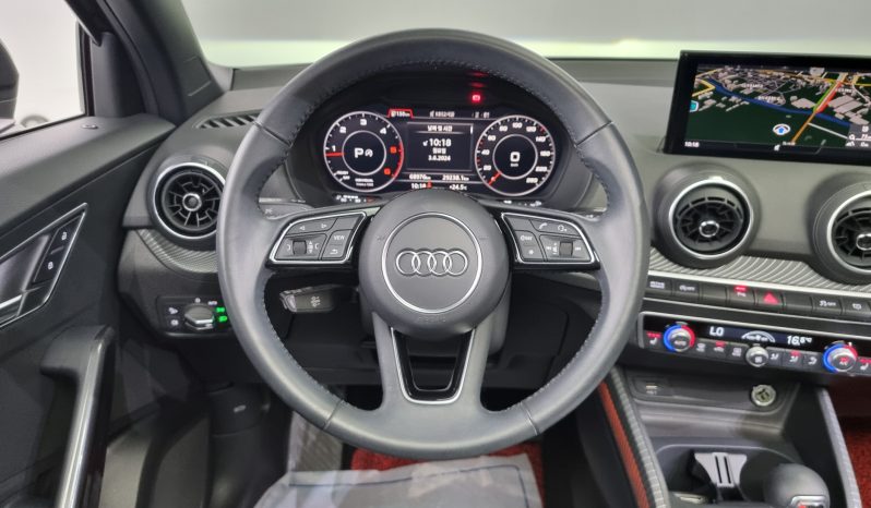 
								Audi Q2 35 TDI Premium full									