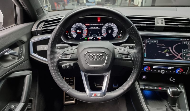 
								Audi Q3 35 TDI Premium Sportback full									