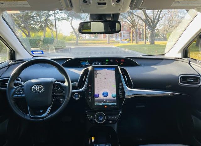 
								Toyota Prius Prime Limited full									