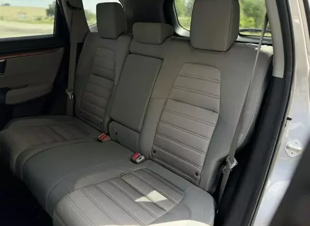 
								Honda CR-V Hybrid EX full									