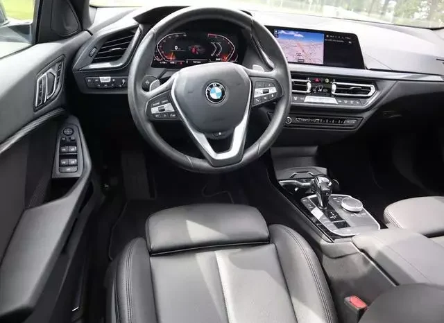 
								BMW 228 Gran Coupe xDrive full									