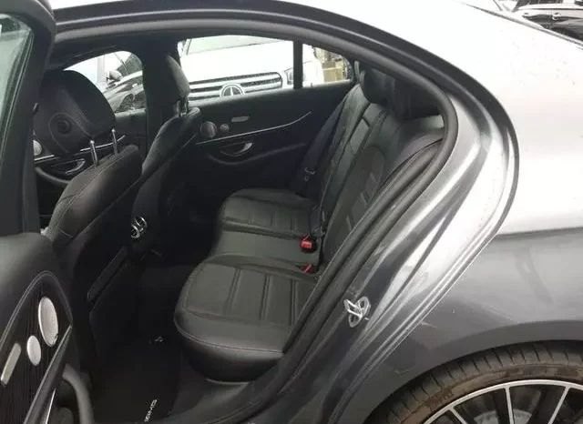 
								Mercedes-Benz AMG E 53 Base 4MATIC full									