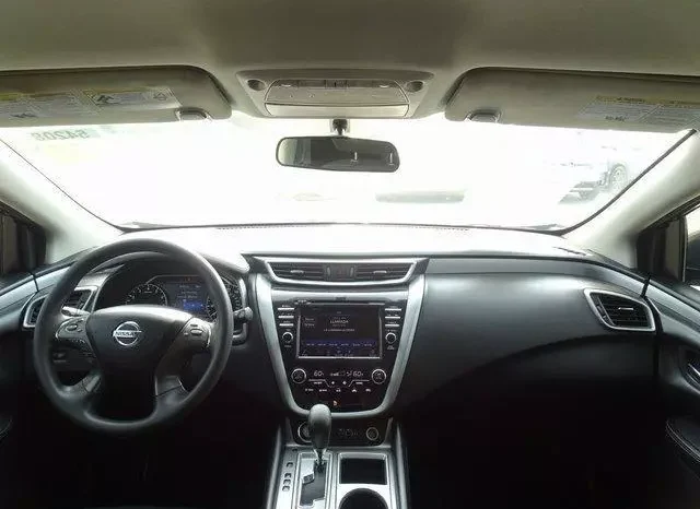 
								Nissan Murano S full									