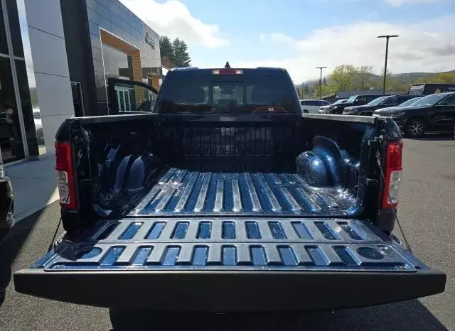 
								RAM 1500 Big HornLone Star full									