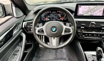 
									BMW M550 i xDrive full								