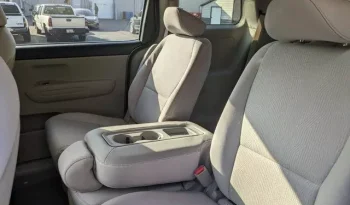 
									Kia Sedona LX full								